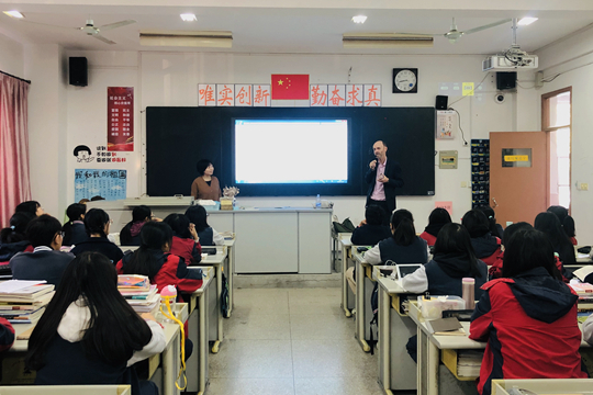 宣讲会激发了同学们的学习热情，给同学们展示了更为多样的成才途径